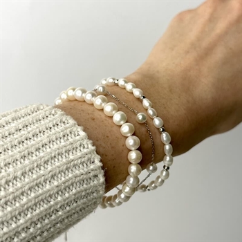 MerlePerle - Agnes perlearmbånd i sølv med fem perler
