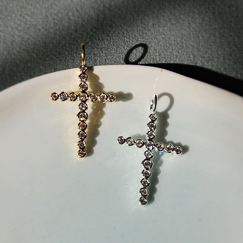 Pico Copenhagen - Kors lille krystal vedhæng 