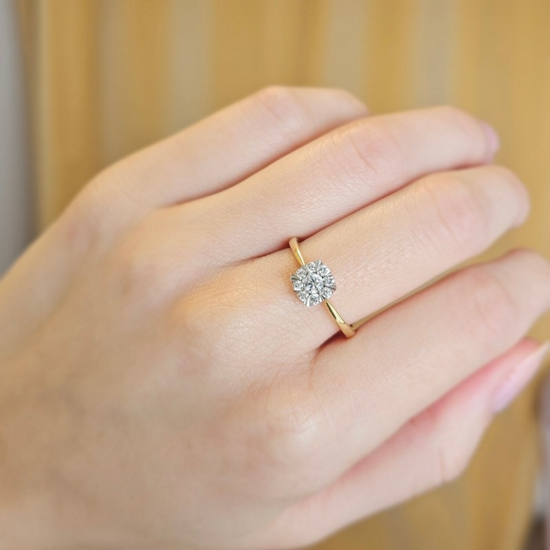 Mads Z - Diamond Dream ring i 14 karat guld i alt 0,325 carat
