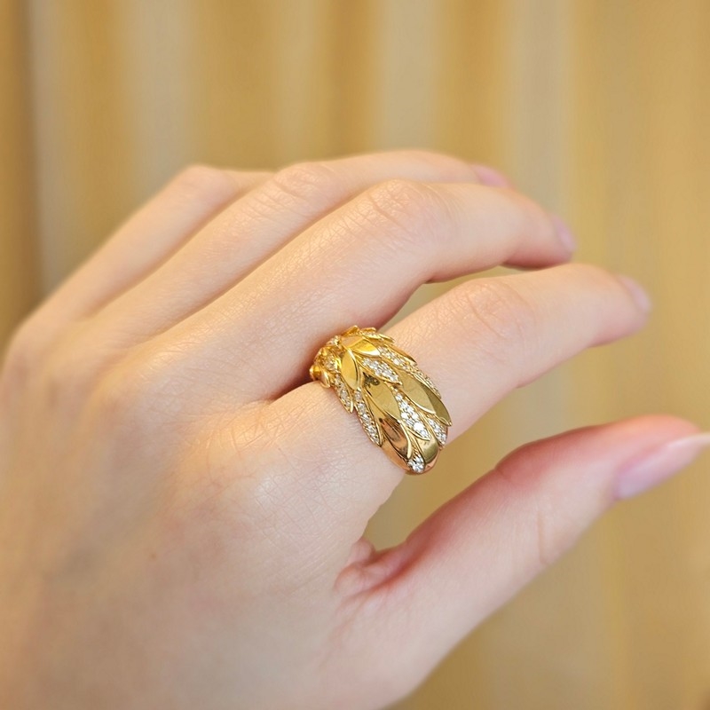 Mads Z - Papagena ring i 14 kt guld m. i alt 0,62 ct. - Str 56