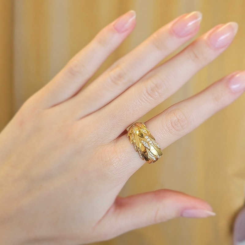 Mads Z - Papagena ring i 14 kt guld m. i alt 0,62 ct. - Str 56