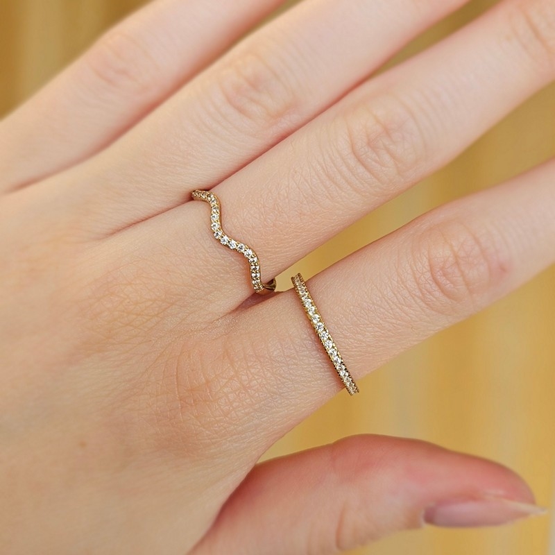 Mads Z - Leona ring i 8 kt guld m. zirkonia