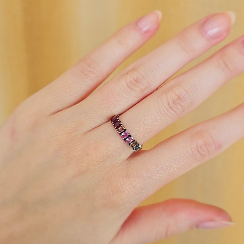 Mads Z - Poetry Ruby ring i sølv med ægte sten 