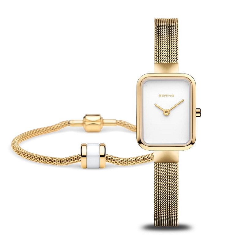 gavesæt fra Bering forener et klassisk dameur med et stilrent armbånd 2