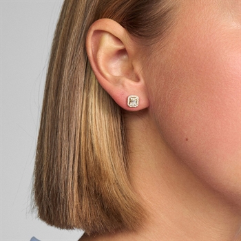 Elizabeth ørestikker i 14 karat guld fra Mads Z