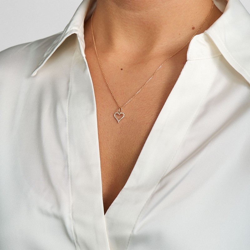 Tender Heart vedhæng i 14 karat guld med brillanter fra Mads Z
