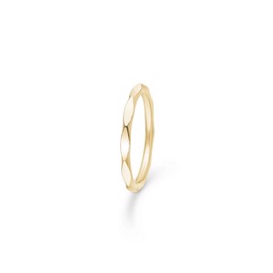 Poetry edge ring i 14 karat guld fra Mads Z 1540029