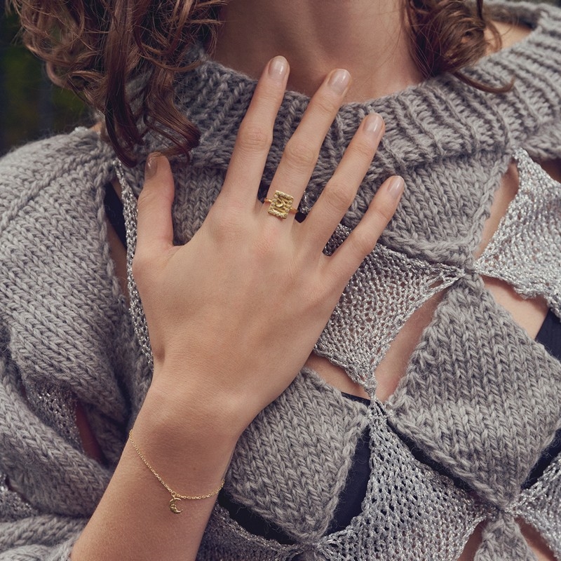 Maanesten ringe