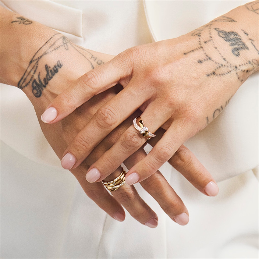 Mads Z - Liv ring i 8 kt. guld med zirkonia