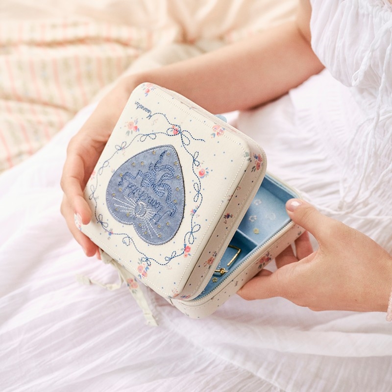 Maanesten - Amelia Jewelry Box Sky Blue 4