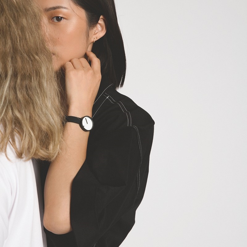 Picto ur - Hvid skive og sort læderrem 34079-4114B