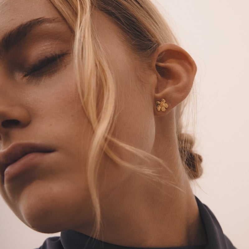 Izabel Camille - Pansy ørestikker i forgyldt sølv 