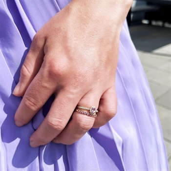 Scrouples - Ring i 14 kt. guld med Pink Safir