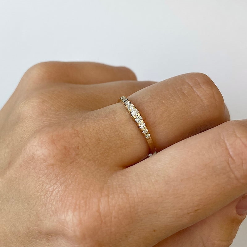 14kt Empire Diamantring i guld med 0,24ct