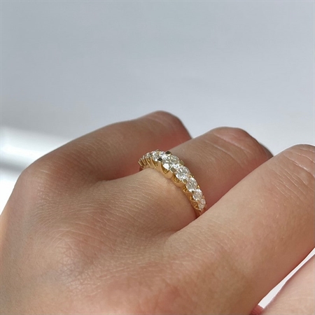 14kt Empire diamantring i guld med 1,00ct.