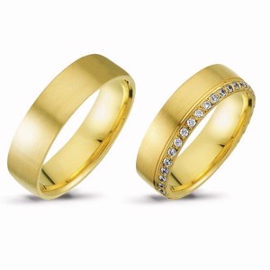 Nuran - Vielsesringe i 14 kt guld m. brillanter på i alt 35 x 0,01 ct.