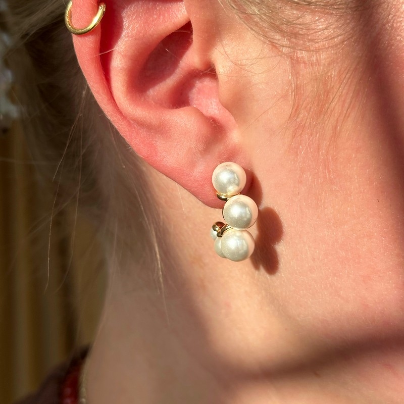 Electra øreringe i forgyldt messing - Pearl