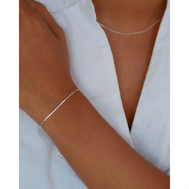Naomi armbånd i blank sølv fra Enamel | B102S