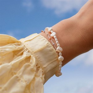 Pearlie forgyldt armbånd fra Enamel | B79G