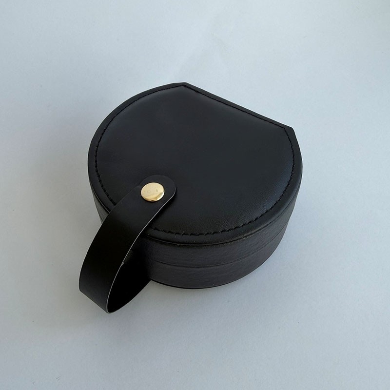 Runde smykkeskrin i sort kunstlæder 2