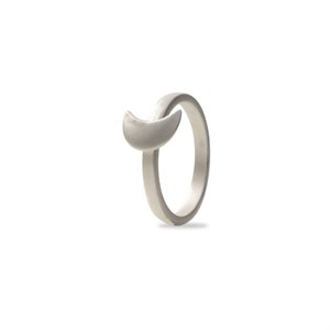 Half moon ring i sølv fra Spinning jewelry | 44028