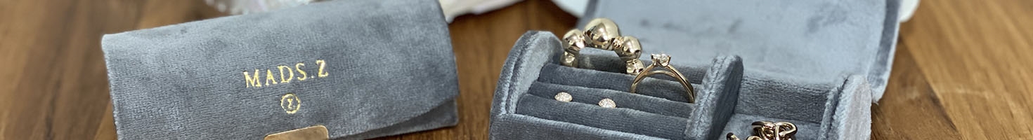 Kvalitets smykker i guld og sølv fra Mads Z Eksklusivesmykker i guld og sølv fra Mads Z