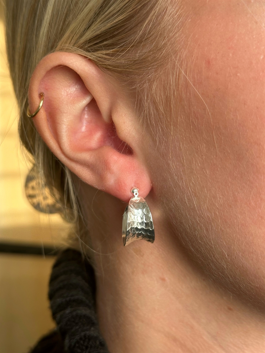 Pico - Cleo Petit Hoops i forsølvet messing N01013-FS