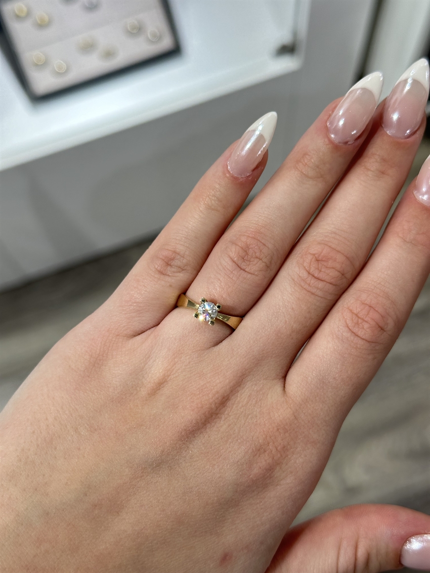 Diamantring i 14 kt. guld med 0,50ct brillant