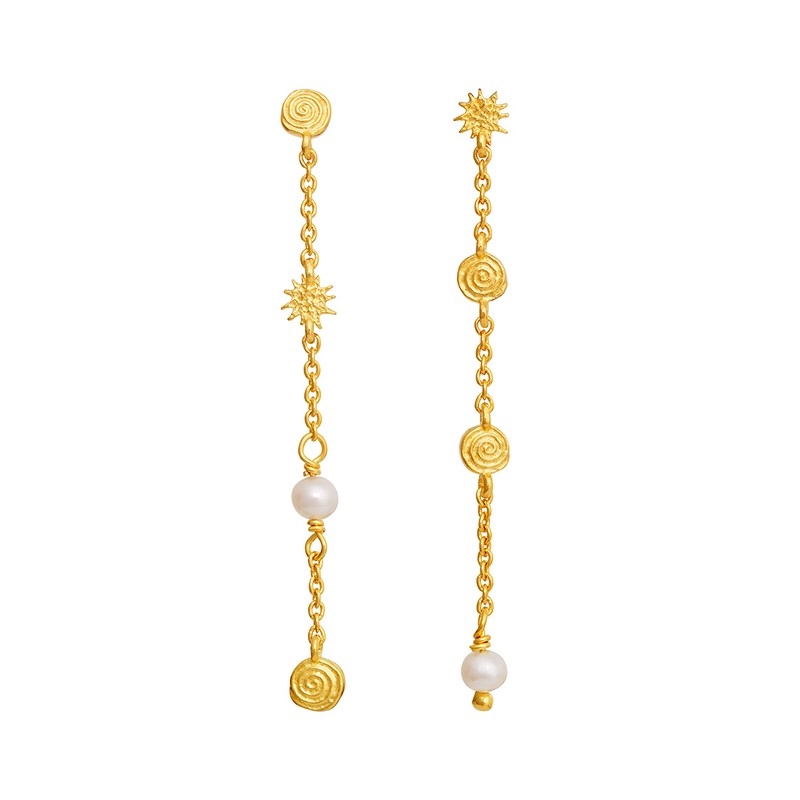 Maanesten Evante øreringe i forgyldt sølv med ferskvandsperler 2Maanesten Evante øreringe i forgyldt sølv med ferskvandsperler 3