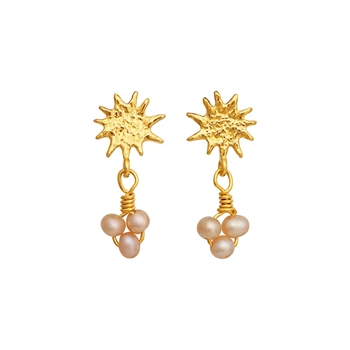 Maanesten Lucie øreringe i forgyldt sølv med rosa ferskvandsperler