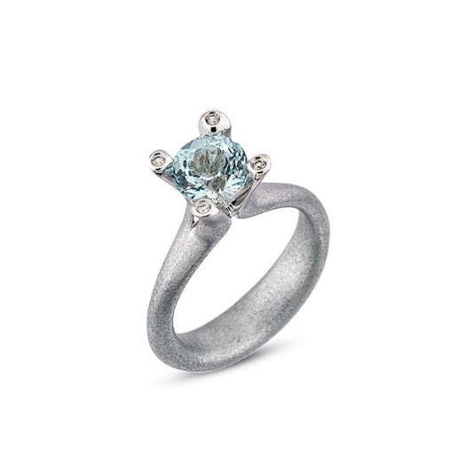 Cocktail ring i 14 karat Hvidguld med Aquamarin og Diamanter L1899aq