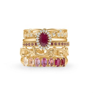 Royal Ruby ring i 14 karat guld m. diamanter fra Mads Z