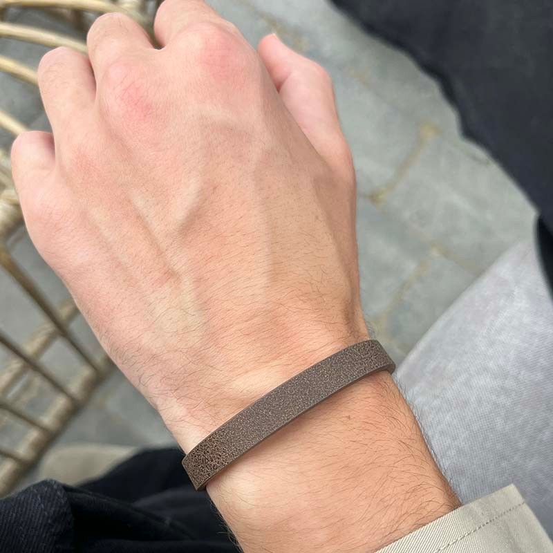 Rico\'s Læderarmbånd til mænd i brun læder og sort stål