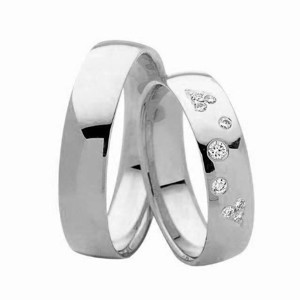 Guldcenter - 14kt. hvidguldsringe m. 9 brillanter 8x0,01 ct & 1x0,02 ct