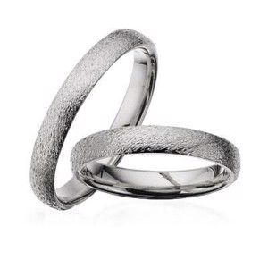 Let oval rustik sølv ringe - 3,5 mm bred. Med eller uden brillant