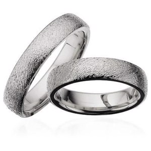 Let ovale rustik sølv ringe - 5,0 mm bred. Med eller uden brillant