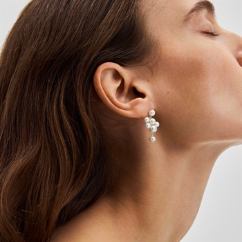 Blossom perleøreringene i sølv fra Pernille Corydon 2