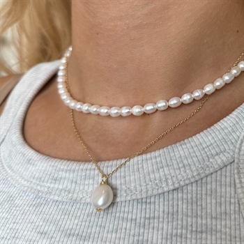 MerlePerle - Paris Halskæde i forgyldt sølv m barok perlevedhæng**